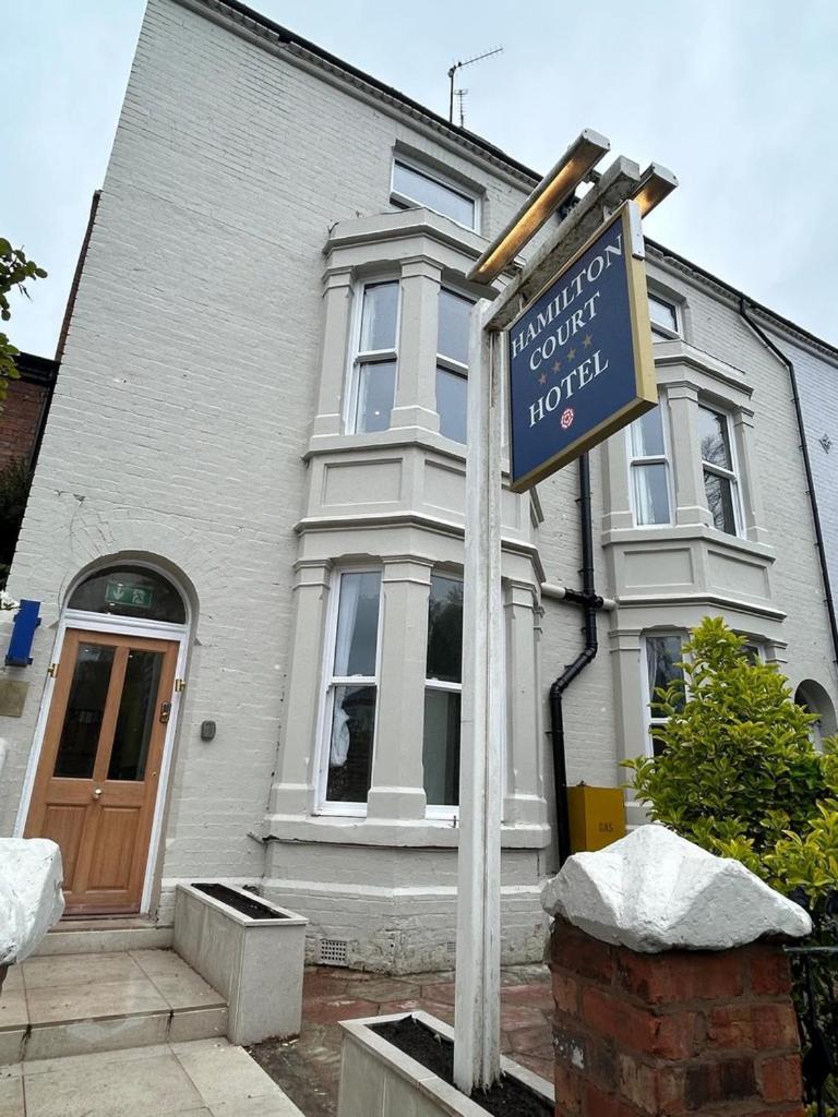 Hamilton Court Hotel Hoole Chester Luaran gambar