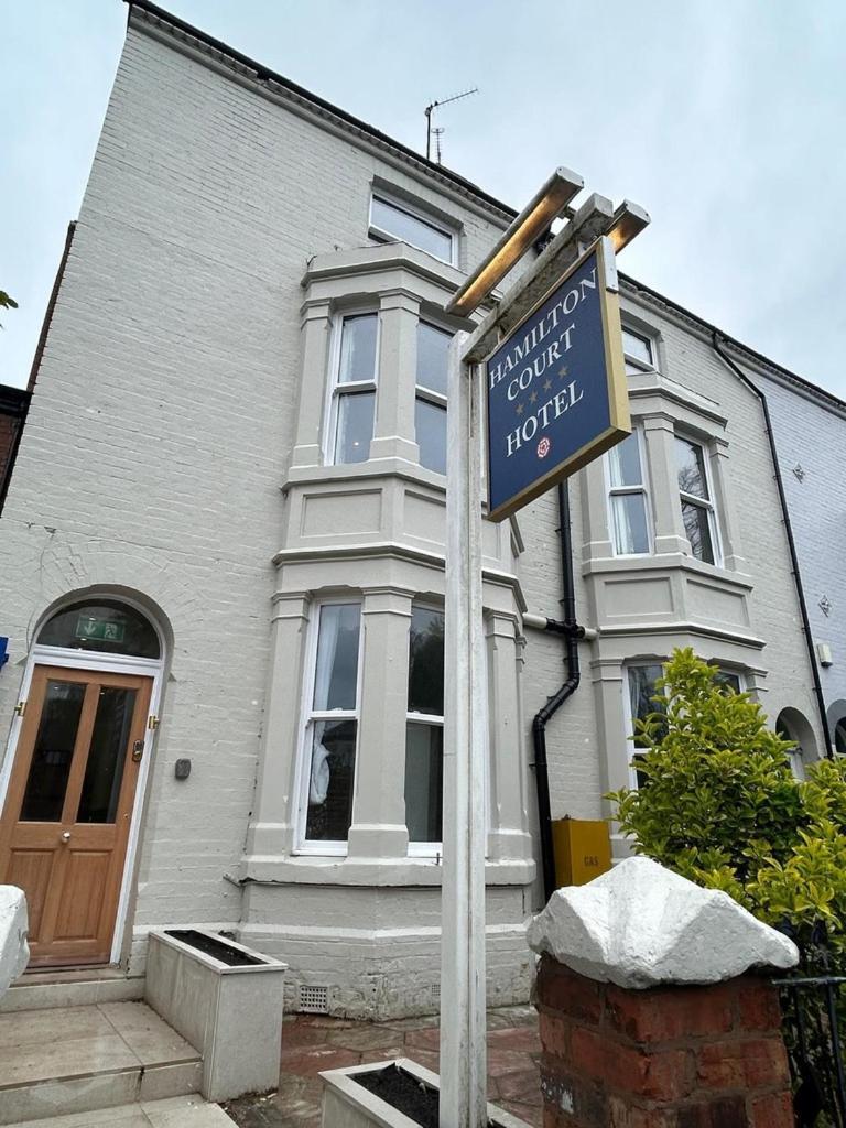 Hamilton Court Hotel Hoole Chester Luaran gambar